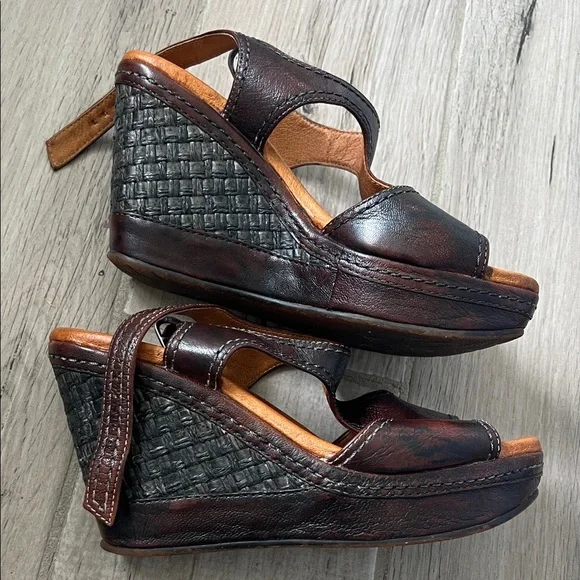 Naya Dark Brown Leather Sandals - Picture 10 of 11